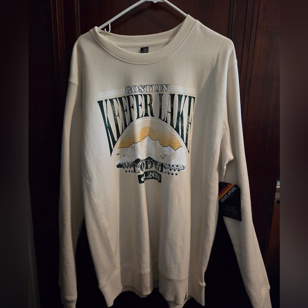BNWT USCAPE Apparel Sweatshirt- Size Large
